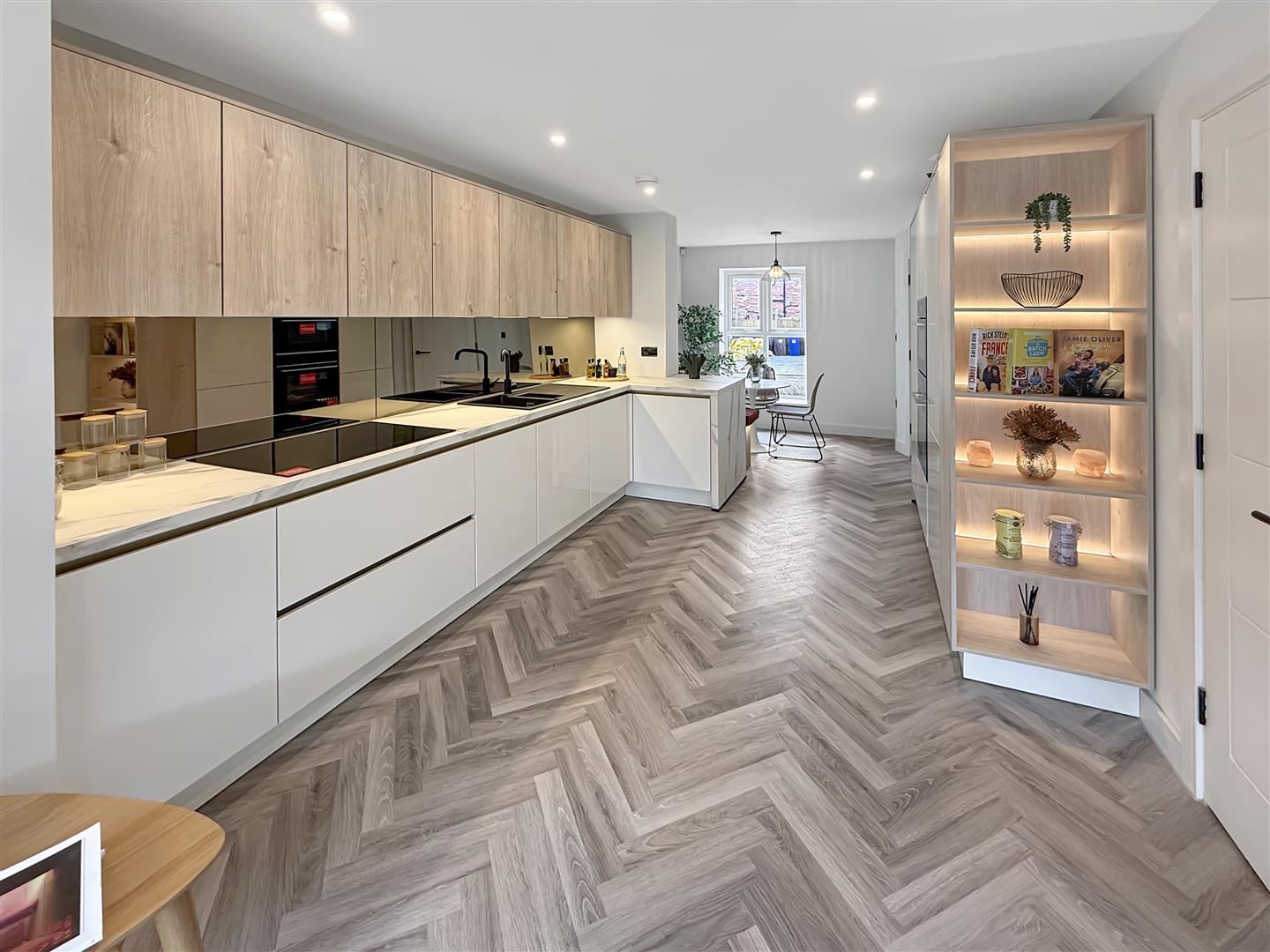 Kitchen3.jpg